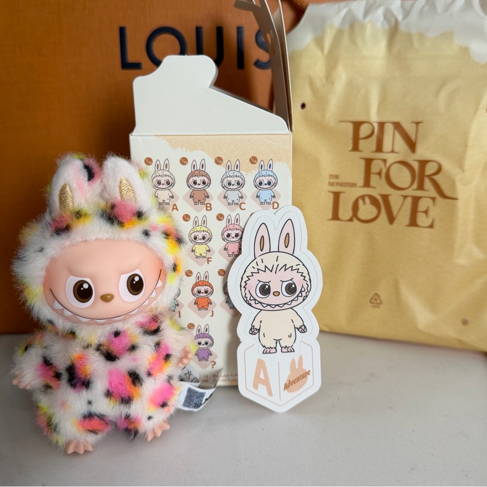 CUSTOM LABUBU The Monsters Pin for Love Series Vinyl Plush Pendent, “A” ~ NWB - Picture 9 of 10